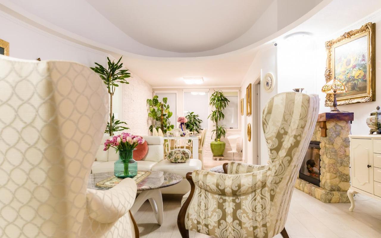 Luxury Apartment Sara อูมัค ภายนอก รูปภาพ