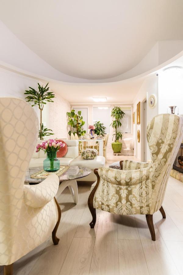 Luxury Apartment Sara อูมัค ภายนอก รูปภาพ
