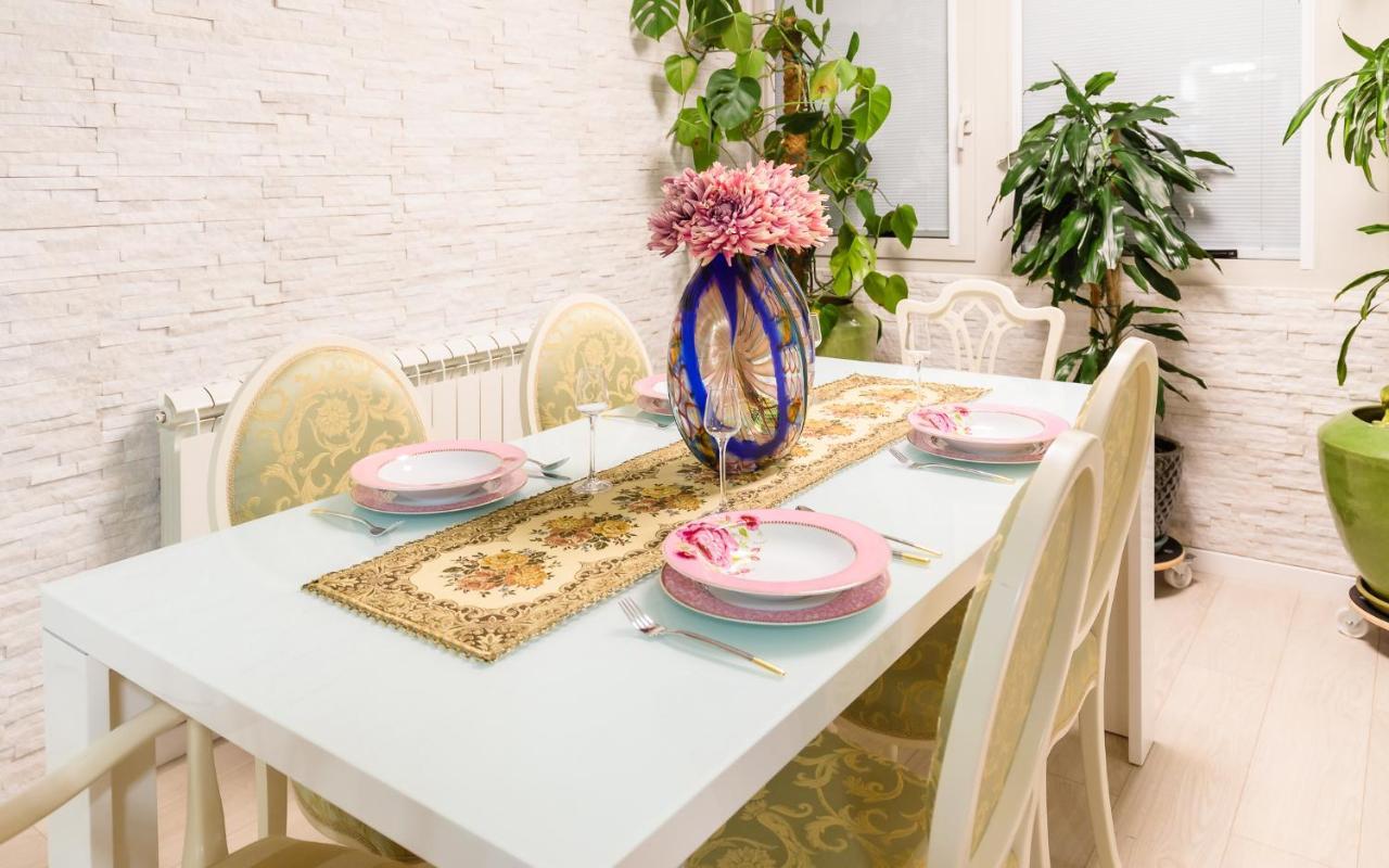 Luxury Apartment Sara อูมัค ภายนอก รูปภาพ